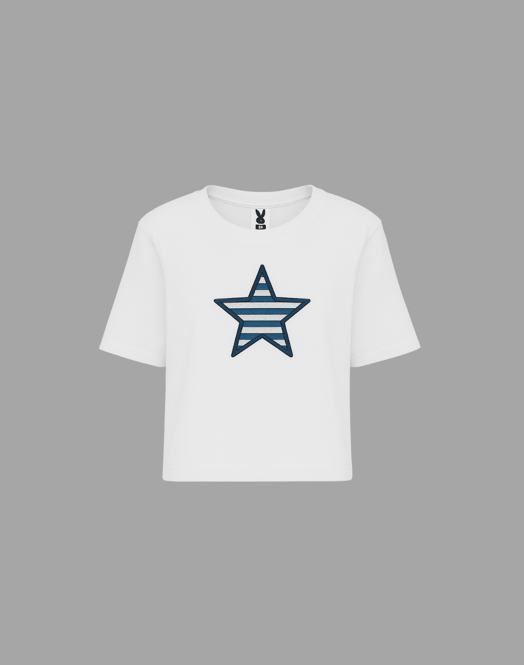 Camiseta corta oversize blanca con bordado en forma de estrella