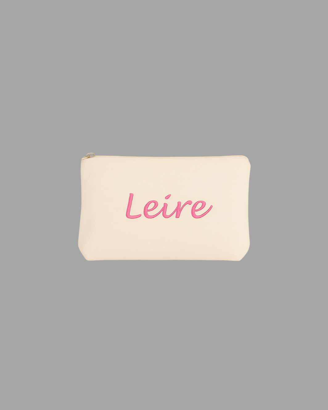 Neceser con nombre bordado personalizado - 1