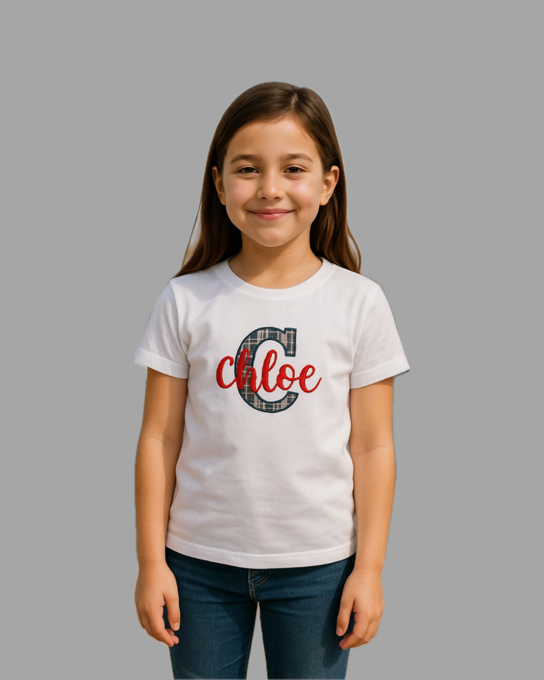 Niña con camiseta de nombre en arrantxal