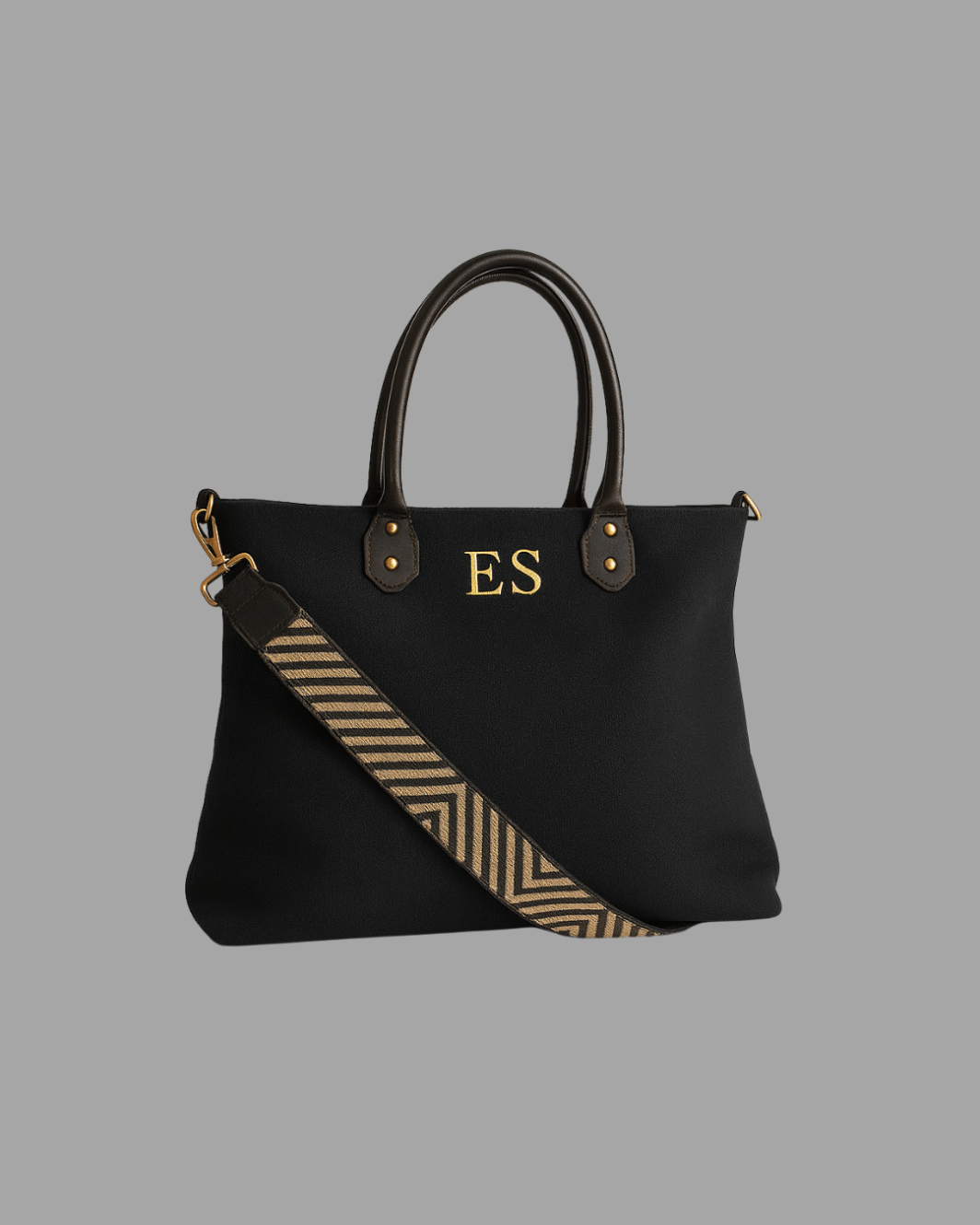 Bolso negro de universidad